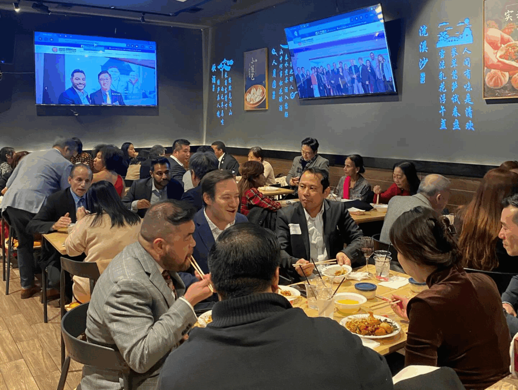 AACCGP Members eating at Lion's Bar